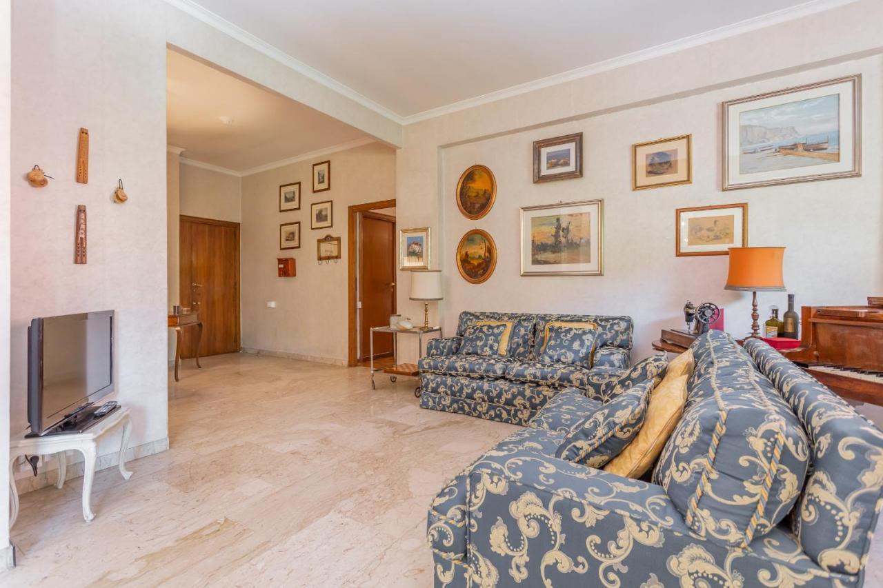 St Peters Garden 3 Bdr Apartment โรม ภายนอก รูปภาพ